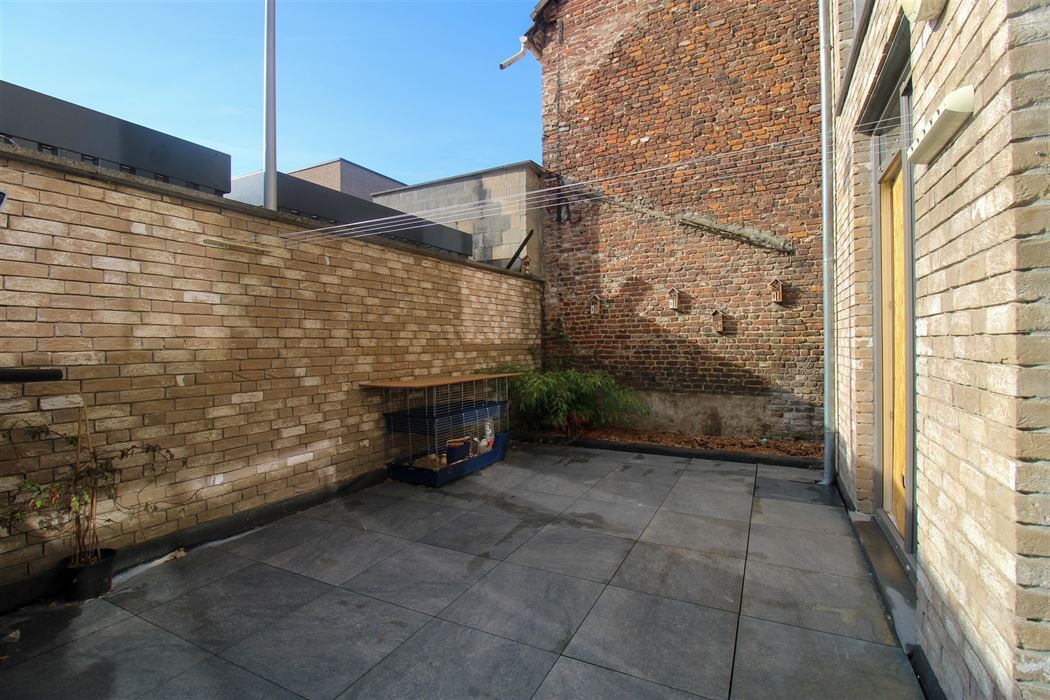 gelijkvloers appartement met 1 slaapkamer en ruim terras in Maasmechelen!