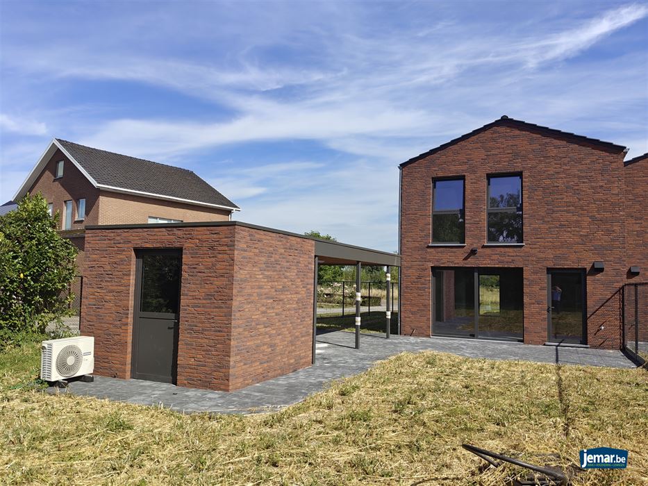 Nieuwbouwwoningen gelegen aan de Weg naar Zutendaal. 6% BTW mogelijk!!!