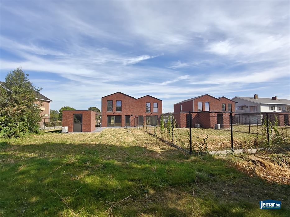 Nieuwbouwwoningen gelegen aan de Weg naar Zutendaal. 6% BTW mogelijk!!!