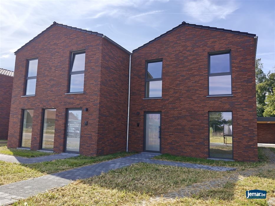 Nieuwbouwwoningen gelegen aan de Weg naar Zutendaal. 6% BTW mogelijk!!!