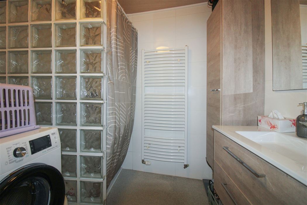 Instapklare woning met 2 slaapkamers (mogelijkheid tot uitbreiding!) en ruime garage in het rustige Kotem!