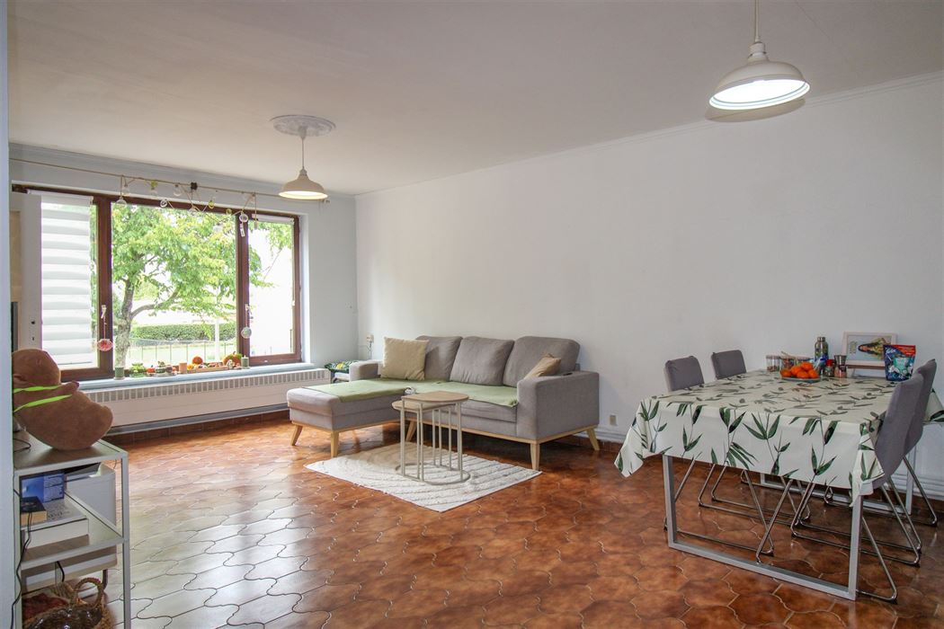 Opbrengsteigendom met 2 verhuurde eenheden op toplocatie in Maasmechelen!