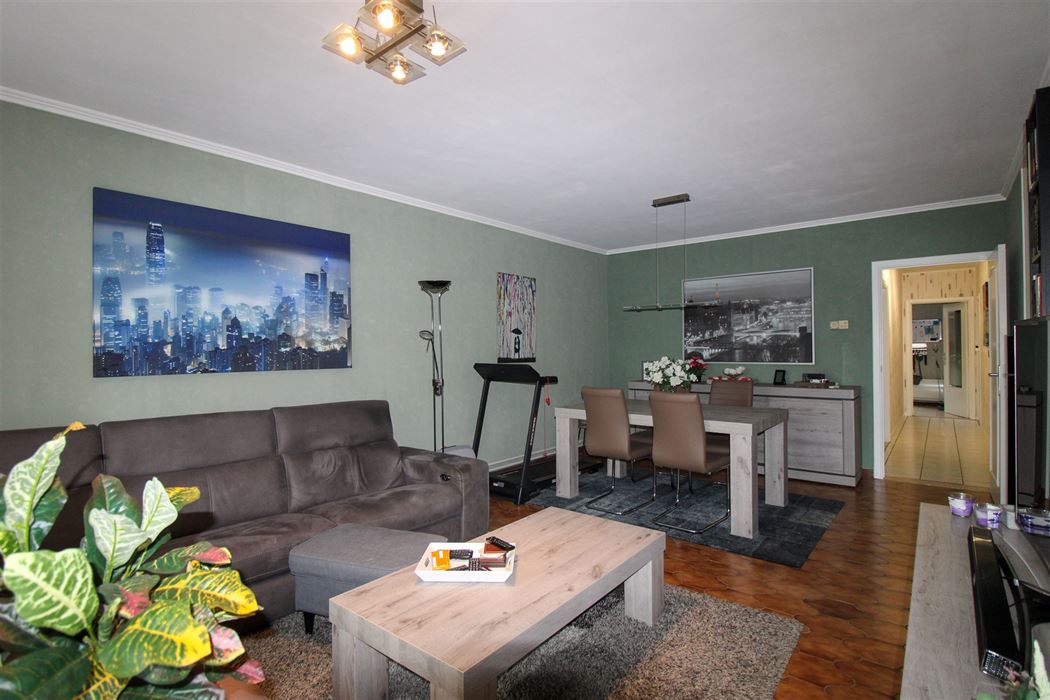 Opbrengsteigendom met 2 verhuurde eenheden op toplocatie in Maasmechelen!