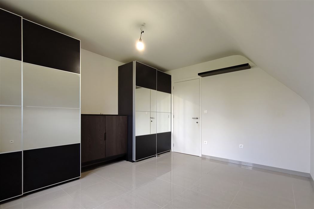 Ruime duplex (197m²) in een residentiële woonwijk te Munsterbilzen