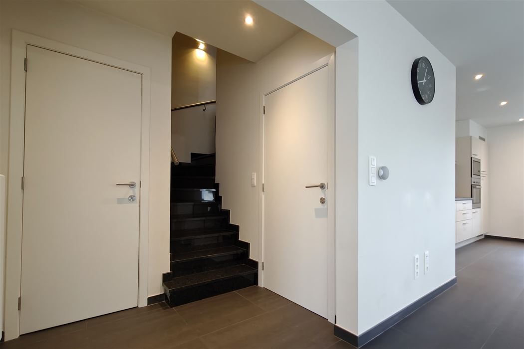 Ruime duplex (197m²) in een residentiële woonwijk te Munsterbilzen