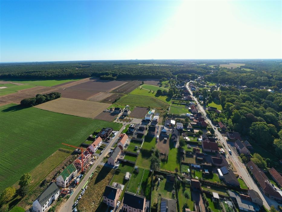 Bouwgrond halfopen bebouwing