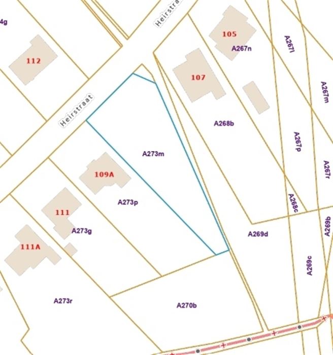 Open bebouwing met gegoten kelder