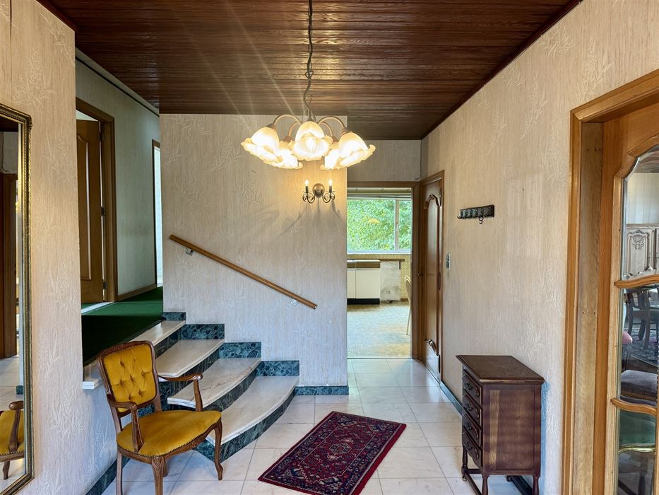 Vrijstaande splitlevelwoning met tuin te Meeswijk.