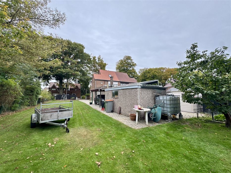 Instapklare halfopen mijnwerkerswoning te koop