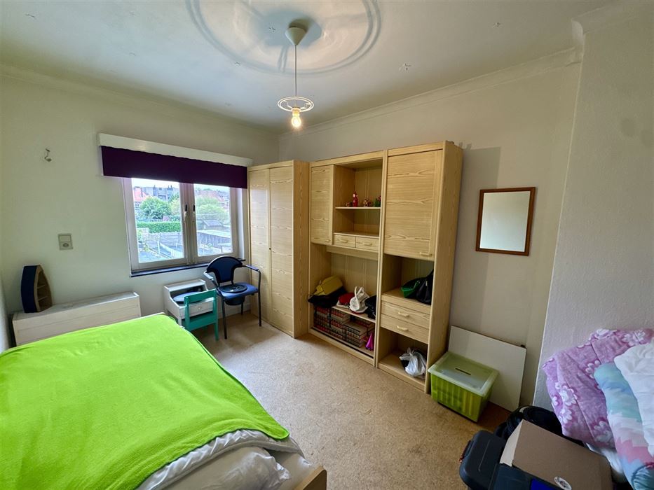 Halfopen bebouwing met 4 slaapkamers te koop