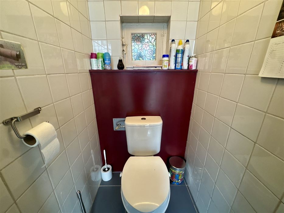 Halfopen bebouwing met 4 slaapkamers te koop