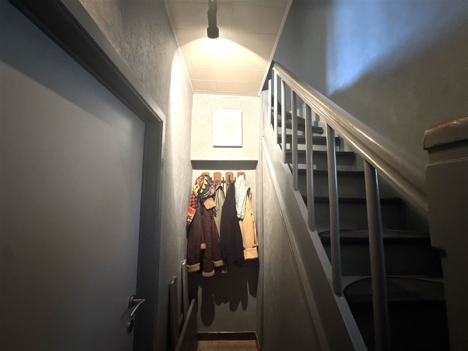 Instapklare halfopen mijnwerkerswoning te koop