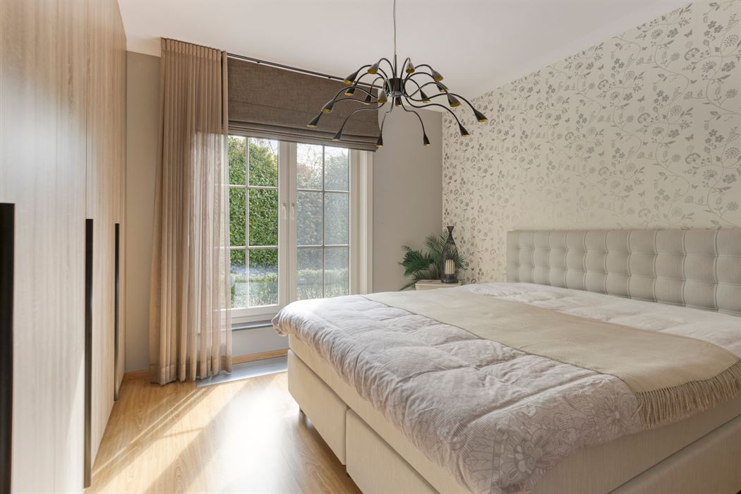 Vrijstaande villa van 306 m² op 17a95ca, gelegen vlak bij Connecterra, de toegangspoort tot het Nationaal Park Hoge Kempen, en op wandelafstand van Maasmechelen Village!
