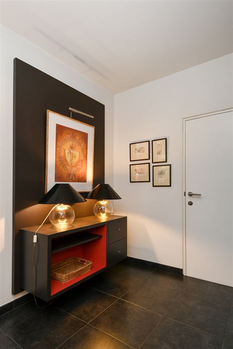 Luxueus en instapklaar appartement met 3 terrassen en ondergrondse garagebox in residentie “Leemhoek III” te Maaseik.