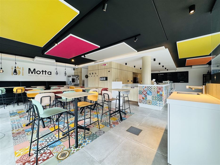 Volledig ingerichte handelszaak!