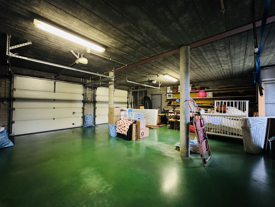 Hoeve met paardenaccomodatie.