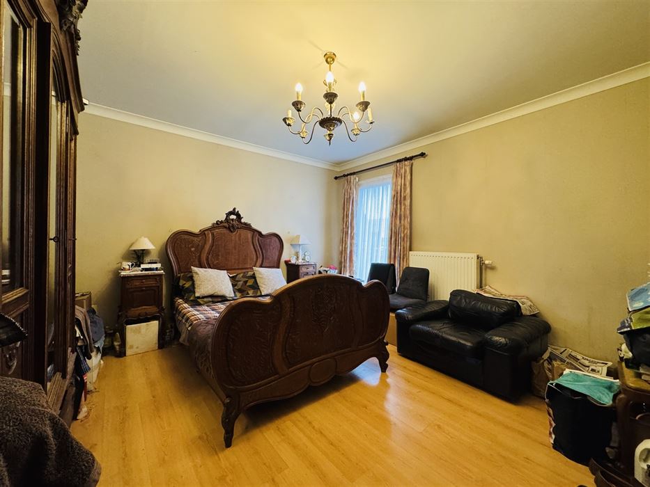 Hoeve met paardenaccomodatie.