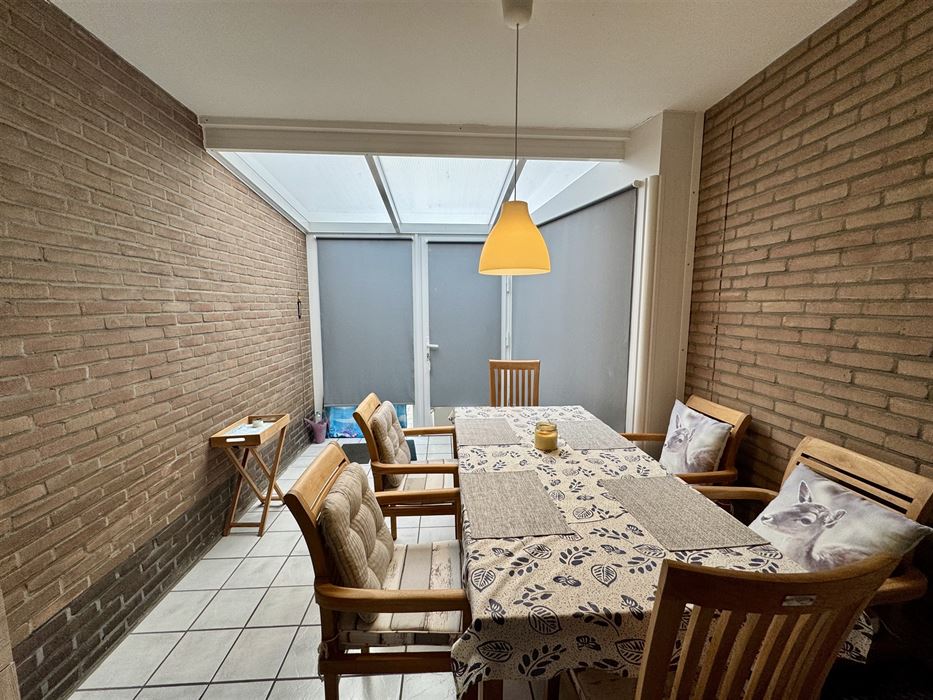 Vrijstaande woning die gebruikt kan worden als twee-woonst