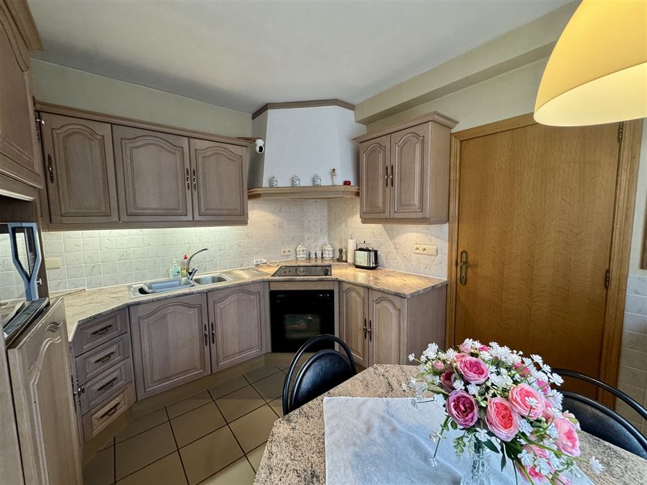 Vrijstaande woning die gebruikt kan worden als twee-woonst