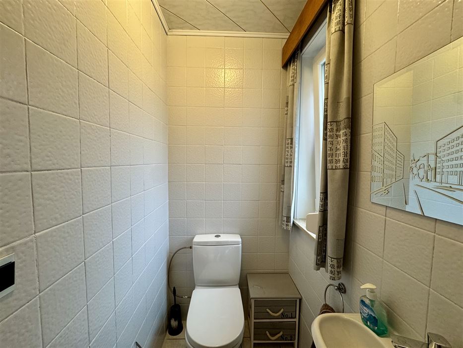 Vrijstaande woning die gebruikt kan worden als twee-woonst