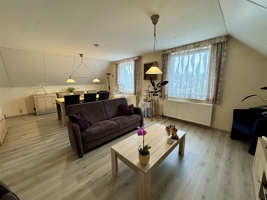 Vrijstaande woning die gebruikt kan worden als twee-woonst