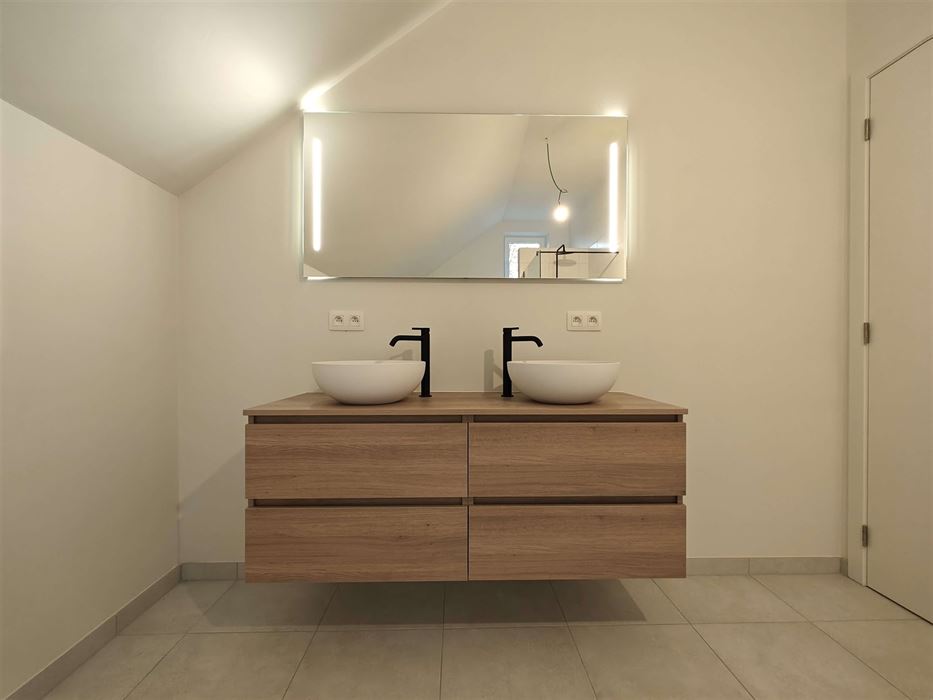 Nieuwbouwwoning te vucht met 3 slaapkamers