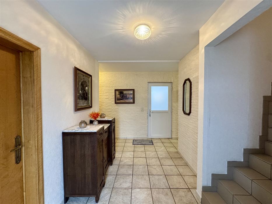 Vrijstaande woning die gebruikt kan worden als twee-woonst