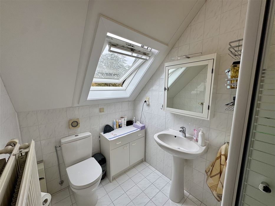 Vrijstaande woning die gebruikt kan worden als twee-woonst