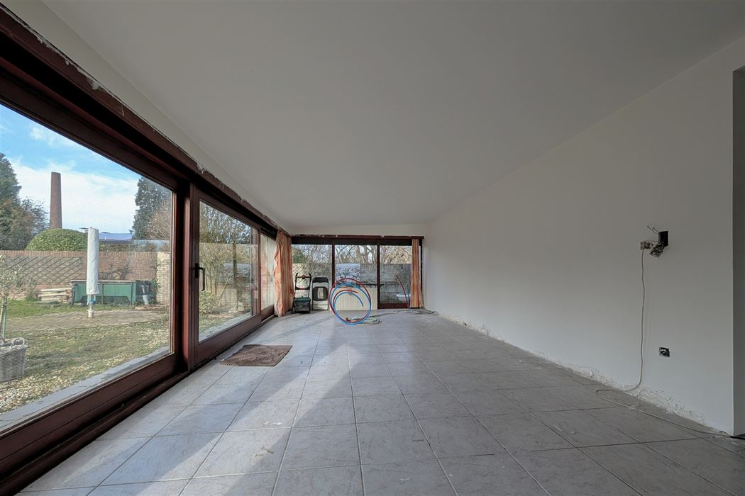 Statige woning op 9a15ca met 4 slpk. in verzorgde woonwijk te Kesselt