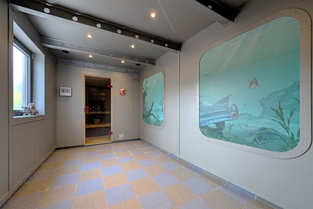 Grotestraat 332/2 – genieten van comfort, sauna, ruime inpandige garage, prachtig aangelegde tuin en een uniek uitzicht over de Maas!