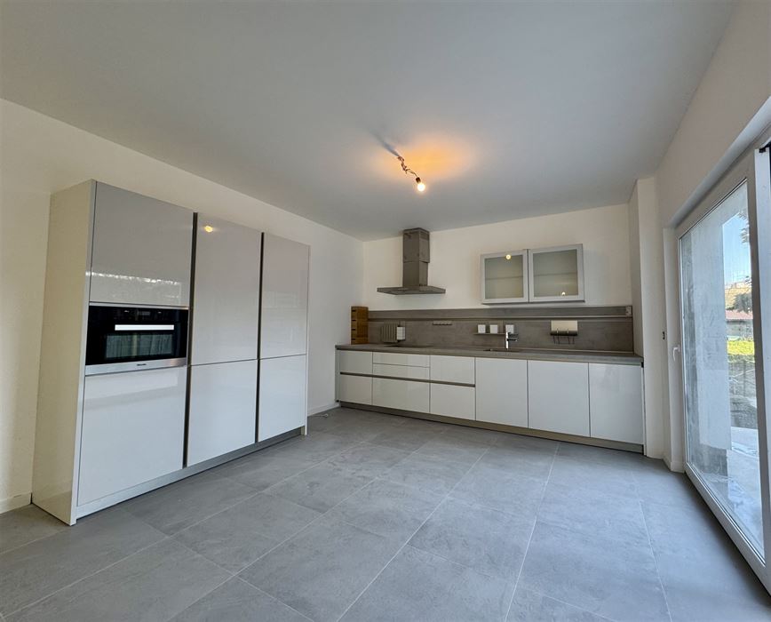 Gerenoveerde woning in het centrum van Maaseik!