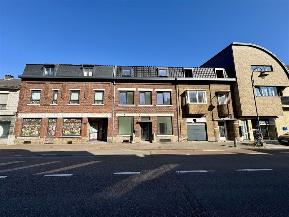 Gerenoveerde woning in het centrum van Maaseik!