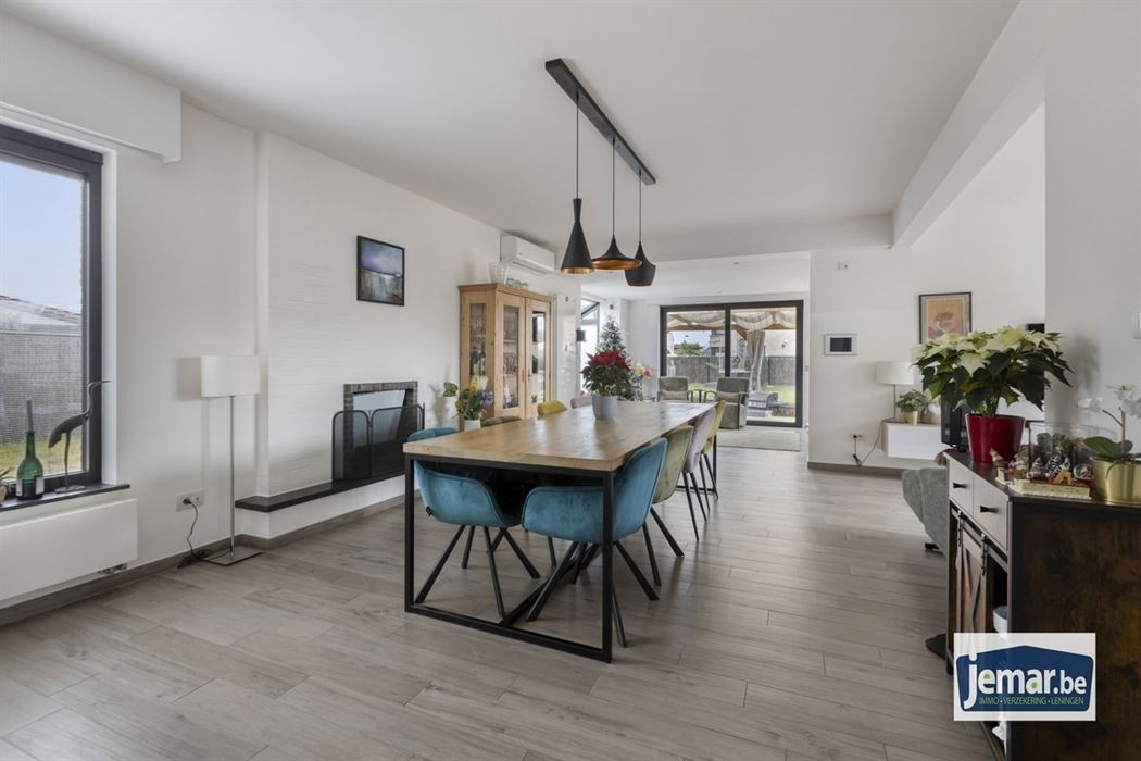 Ruime gezinswoning met 5 slaapkamers en omheinde tuin op toplocatie in Maasmechelen!