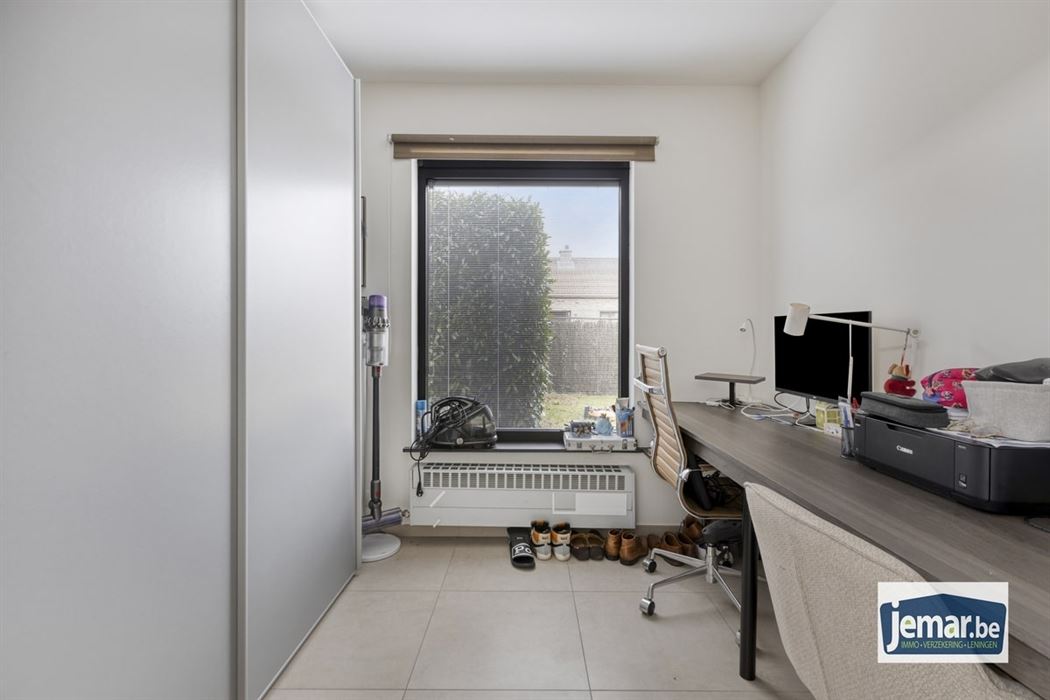 Ruime gezinswoning met 5 slaapkamers en omheinde tuin op toplocatie in Maasmechelen!