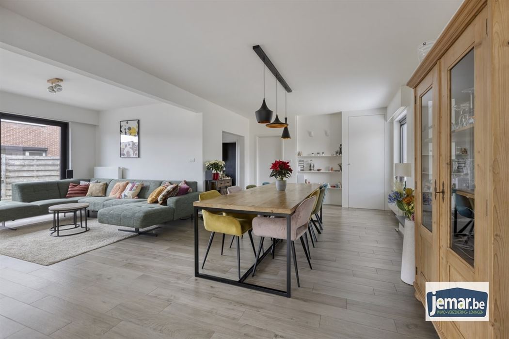 Ruime gezinswoning met 5 slaapkamers en omheinde tuin op toplocatie in Maasmechelen!