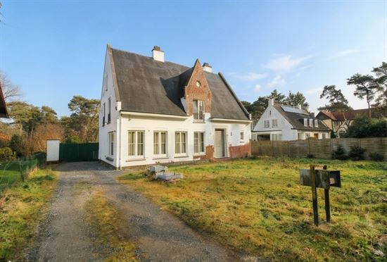 Grotendeels gerenoveerde villa op toplocatie in Maasmechelen, vlak bij Nationaal Park Hoge Kempen!