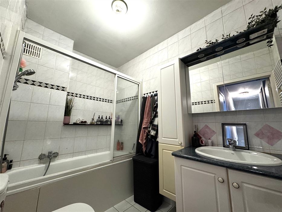 Instapklaar appartement voorzien van 2 slaapkamers een garage en een berging