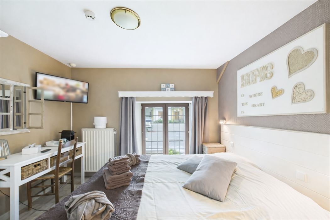 Hotel met 10 kamers in Corbion