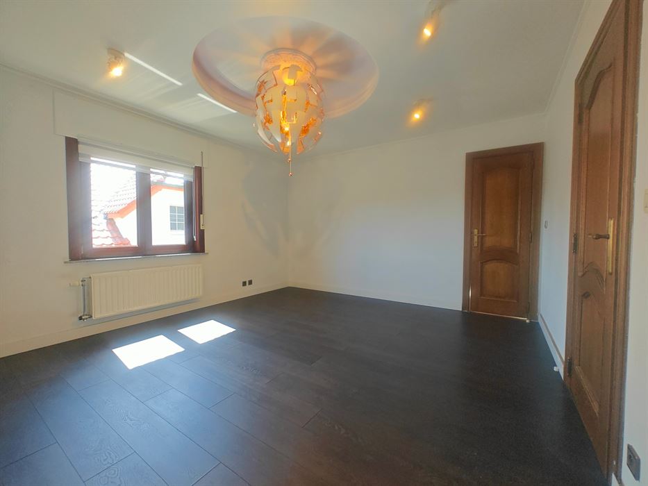 Vrijstaande woning op de Leopoldstraat 35 te Maasmechelen