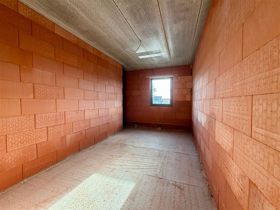 Casco nieuwbouwwoning, volledig naar eigen smaak en budget af te werken!