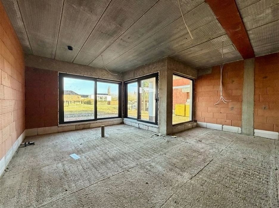 Casco nieuwbouwwoning, volledig naar eigen smaak en budget af te werken!