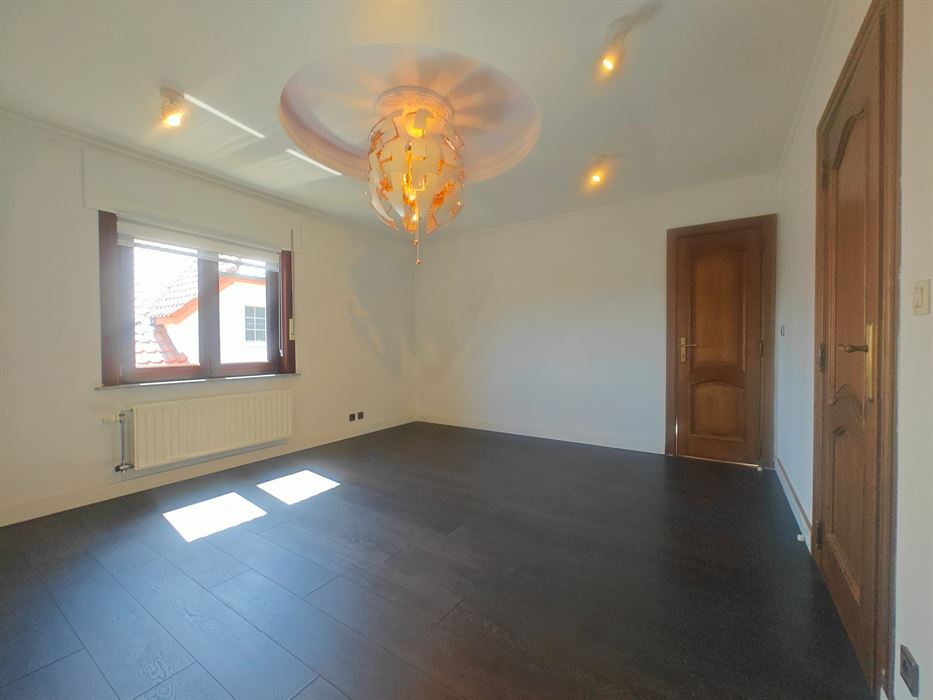 Vrijstaande woning op de Leopoldstraat 35 te Maasmechelen