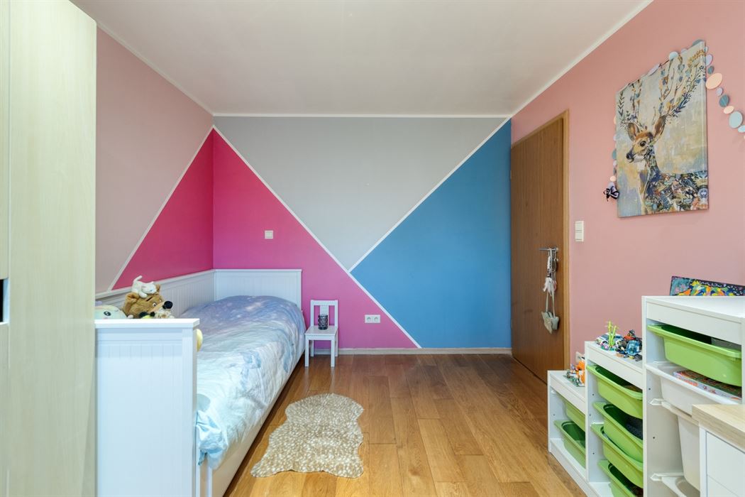 Ruime woning met maar liefst 4 slaapkamers én praktijkruimte in Maasmechelen!