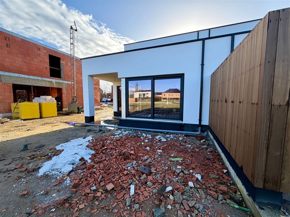 Casco nieuwbouwwoning, volledig naar eigen smaak en budget af te werken!