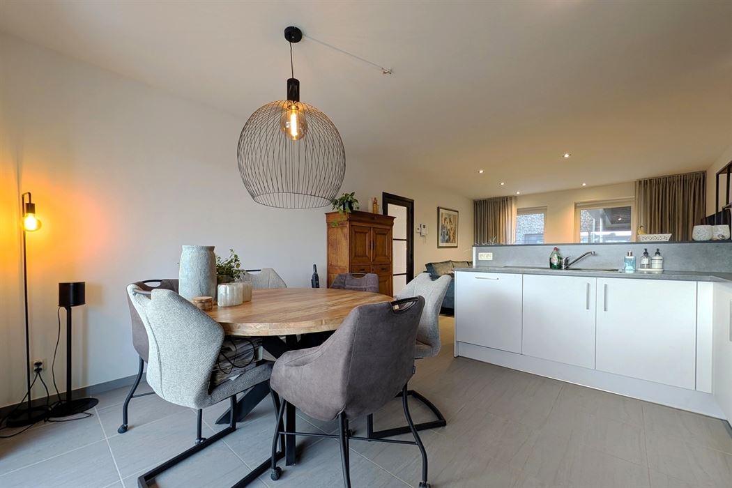 Energiezuinige en recente woning (143m²) met 3 slaapkamers te Veldwezelt (Lanaken) en nabij Maastricht (NL)