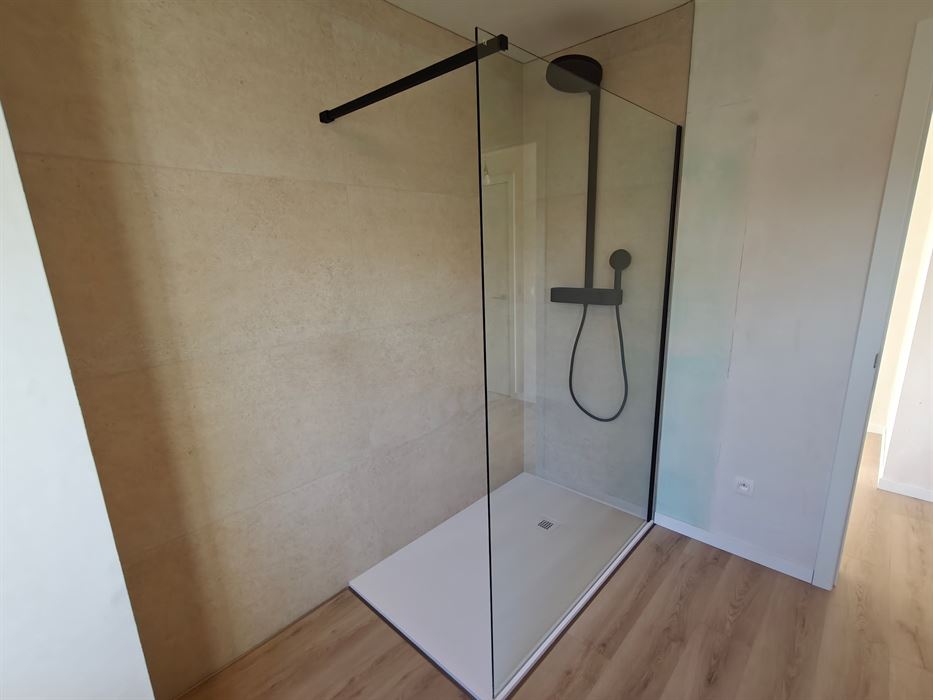 Nieuwbouwwoning met 3 slaapkamers en tuin