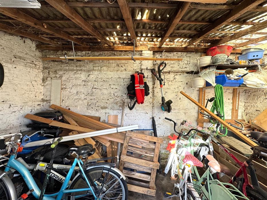 Instapklare halfopen woning met 3 (mogelijk 5) slaapkamers in Maasmechelen