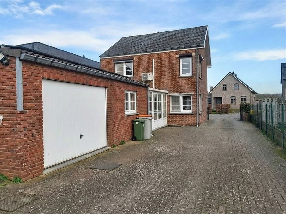 Gezinswoning met 3 slaapkamers op royaal perceel van 14a18ca in het landelijke Uikhoven!