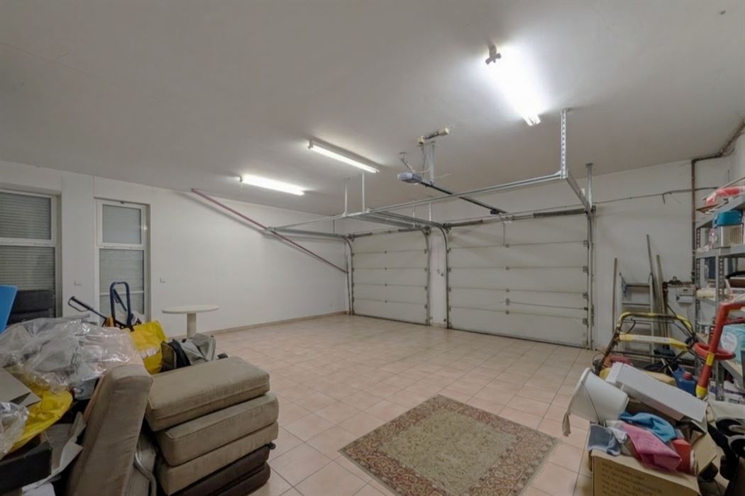 Verzorgde villa met 4 slpk. en veel privacy nabij de grens met Maastricht (NL)