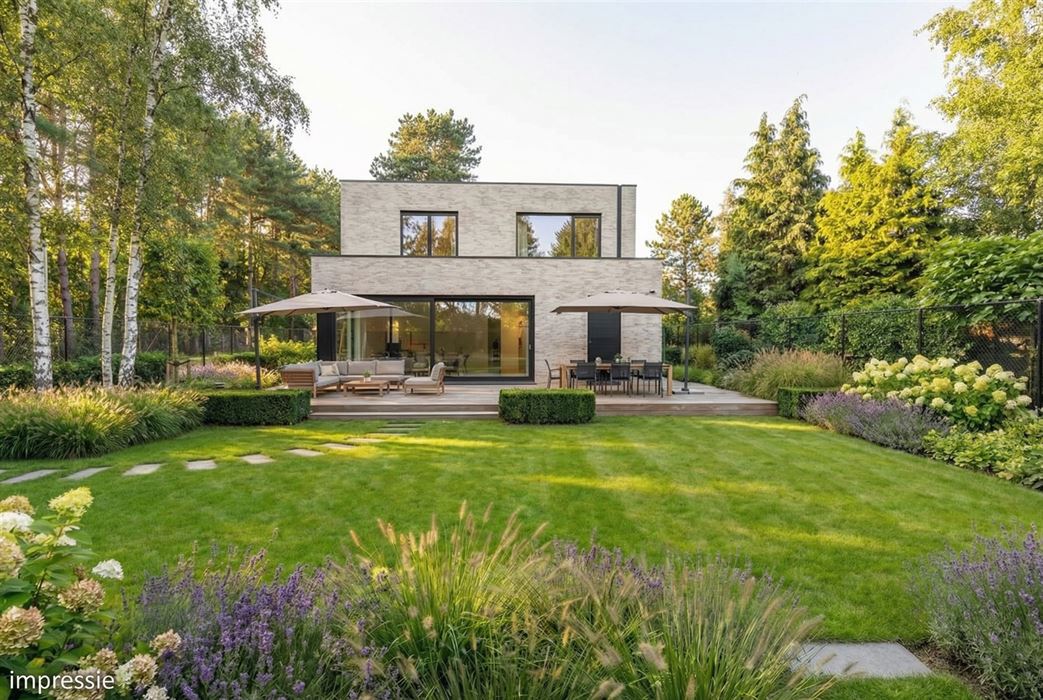 Stijlvolle en instapklare vrijstaande woning op een doodlopende straat